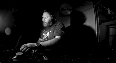 Prosumer DJ